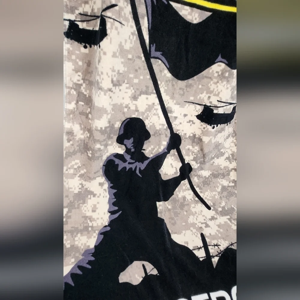 U.S. Army Graphic 100% Cotton Beach Towel.